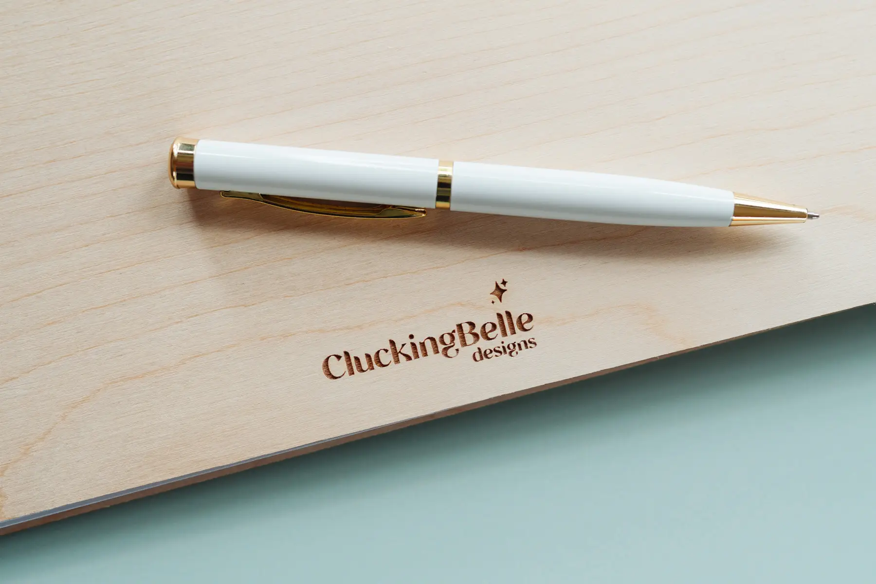 Alternative view of the clean & contemporary guest book